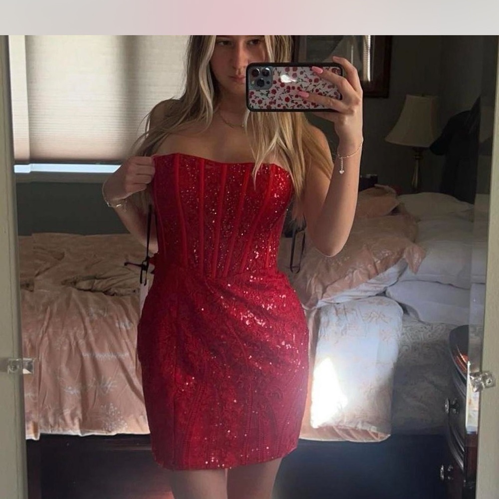 Elegant Red Strapless Dress